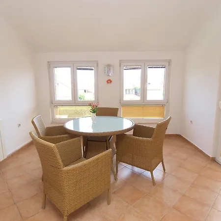 Apartment Nela 1383